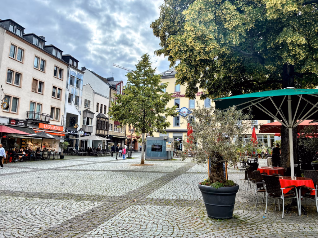 Am Plan in der Koblenzer Altstadt bietet eine große Auswahl an Gastronomi
